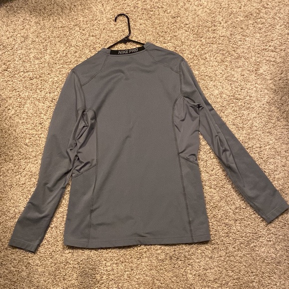 Nike Pro Dri-Fit grey Long Sleeve - Picture 5 of 5